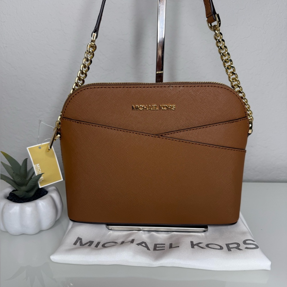 Michael Kors Jet Set Travel Medium Dome Leather Crossbody Luggage Brown